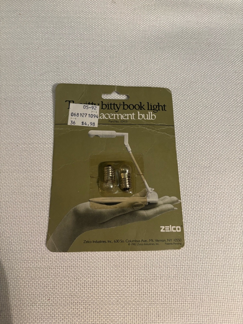 Vintage original Zelco "The 'Itty Bitty' Book Light" replacement bulbs 2-pack (P